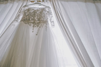 Моделі пишних весільних суконь з фатину особливості та переваги