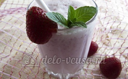 Milkshake cu căpșuni și înghețată (8 poze)