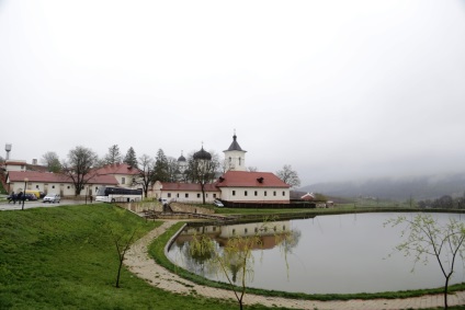 Монастир кепріяна - монастир хинку - монастир Верзерешть - село долна