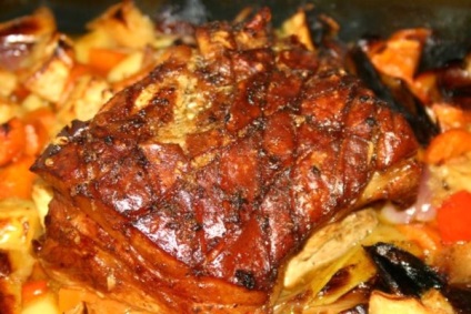 М'ясо з картоплею в духовці 5 секретів російського страви на французький манер