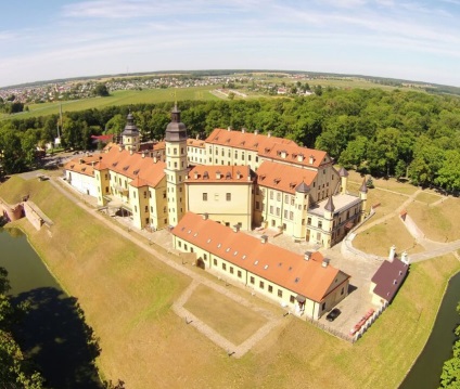 Nesvizh castle in Belarus fotografie, istorie, prețuri de bilete, excursii