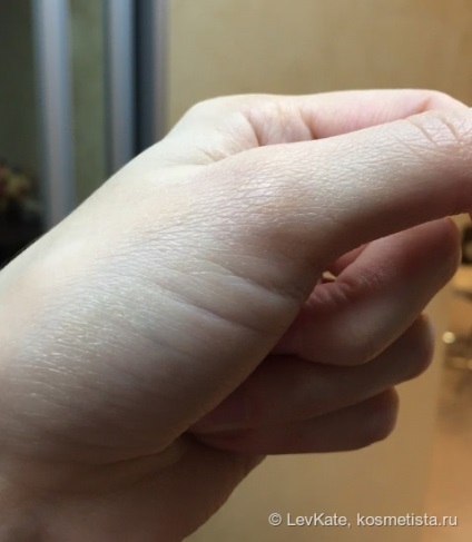 Nagyon bonyolult szerelmi háromszög Becca gördülő Dior értékelés (kombinált bőrre) Nagyon bonyolult szerelmi háromszög Becca gördülő Dior vélemények