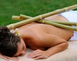 Caracteristicile de masaj cu bastoane de bambus video, tehnica, beneficii