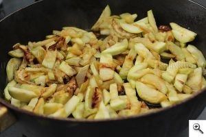 Овочеве рагу з картоплею і кабачками