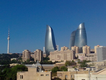 Flame Towers láng tornyok, Baku, Azerbajdzsán leírás, fényképek, amely a térképen,
