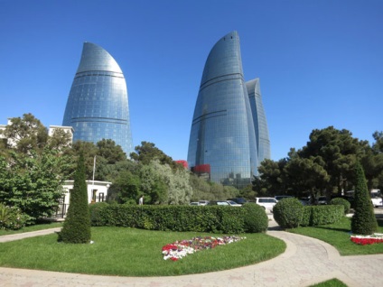 Flame Towers láng tornyok, Baku, Azerbajdzsán leírás, fényképek, amely a térképen,