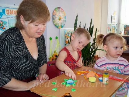 Cadouri pentru mama cu mâinile lor