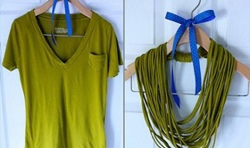 Crafts napján űrhajózás a kezét az óvodai és iskolai papír, tészta és műanyag (kézműves) Crafts napján űrhajózás a kezét az óvodai és iskolai papír, tészta és műanyag