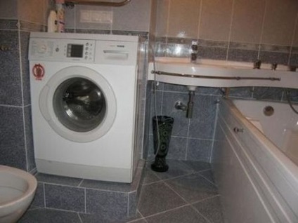 Conectarea mașinii de spălat la instalația sanitară din baie
