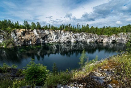 В Карелия с кола