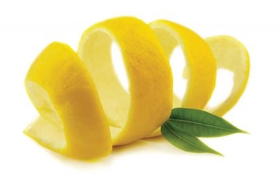 Чи корисна шкірка лимона і чому саме