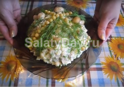 Salate pe masa festiva - ultimul paie în retete moderne de gătit cu fotografii și clipuri video