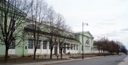 Kertészeti 14 (pavilonok összekötő házzal) kert 14