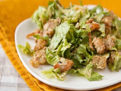 Cézár saláta csirkével recept egy kedvenc a (kedvenc) Cézár saláta csirkével recept egy kedvenc velünk