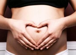 A szívverés a gyermek az anyaméhben ráta, a magzat az anyaméhben (baby) A szívverés a gyermek az anyaméhben ráta, a magzat az anyaméhben