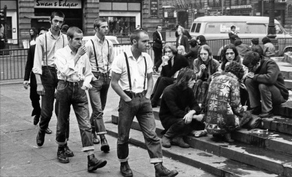 Skinheads és politika