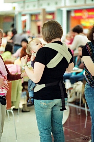 Sling-backpack vs testul de test cu cangur cu imagini - mâncare într-o pungă