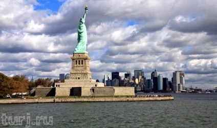 Сша, нью-йорк острів свободи - в гостях у леді liberty