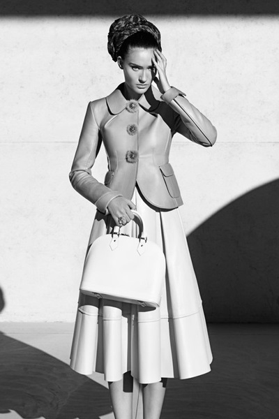 Stilul 50 de îmbrăcăminte, machiaj și coafuri în stilul anilor '50 - 42 de fotografii, 2017