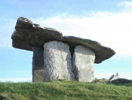 Secretele dolmens