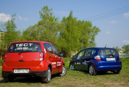 Mitsubishi colt vs. jazda jazz (Mitsubishi Colt și jazzul Honda) au fost testate