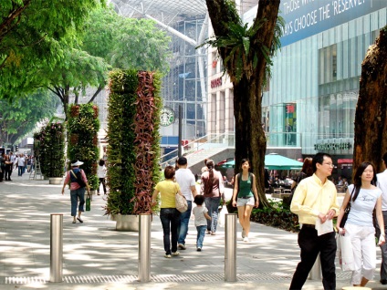 Вулиця Орчард роуд в Сінгапурі