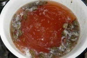 Jam a fenyőtoboz (fenyő) Jam fenyőtoboz