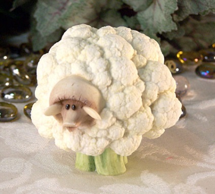 Vaza din fotografie de toamnă din toc din legume din cârnați de legume