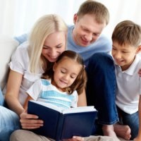 У чому користь читання казок на ніч для дитини