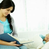 Care este utilizarea citirii de basme pe timp de noapte pentru un copil