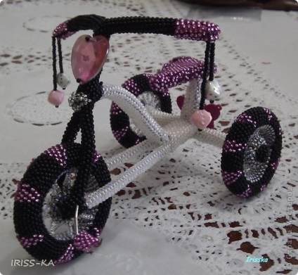 Bicikli gyöngy, ország művészek