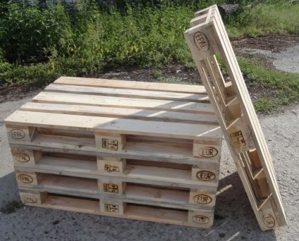 Greutatea elementelor de operare din lemn de euro paleti de 1200x800