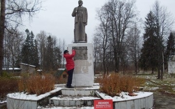 Високі нагороди партійцям