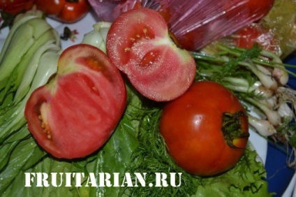 Смачні помідори, овочі і зелень на острові Катба (В'єтнам)