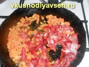 A finom pörkölt csirkemell zöldségekkel, lépésről lépésre recept fotók