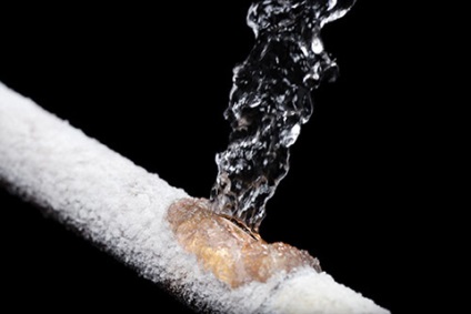 Apa a înghețat în conductă, ce să facă și cum să împiedice înghețarea