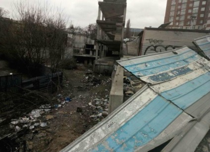 A Dnyeper alakult közepén a dump (fotó)