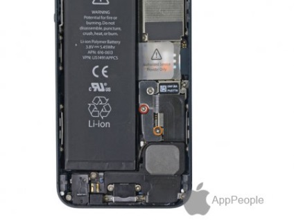 Înlocuirea cablurilor de conectare pentru iPhone 5