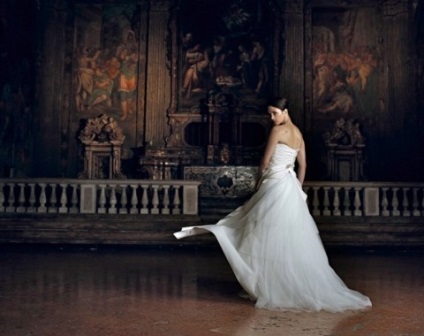 Alberta Ferretti, menyasszonyi kollekció 2013 «örökre» (2013) Alberta Ferretti, menyasszonyi kollekció 2013 «örökre»
