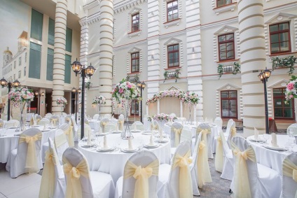 Sala de conferinte in Moscova (atrium) Săli de conferințe în Moscova