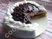 Tort de biscuiți cu fructe și cremă - rețetă delicioasă, preparată acasă, cu fotografie