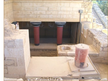 A királyi palota a Knossos - „Minotaurusz labirintus” (labirintusban) A királyi palota a Knossos - „Minotaurusz labirintus”