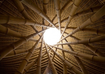 Házak bambuszból készült trópusi paradicsomban mindenki számára hozzáférhető
