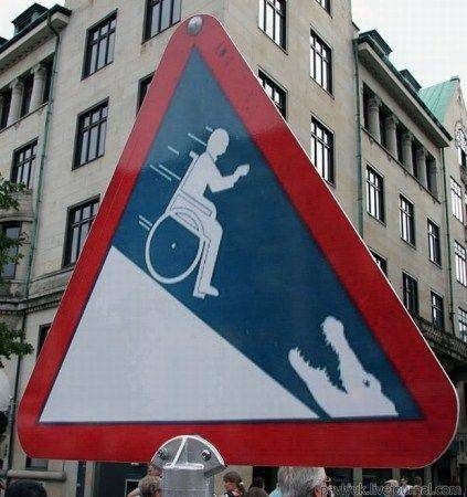 Дорожні знаки з гумором