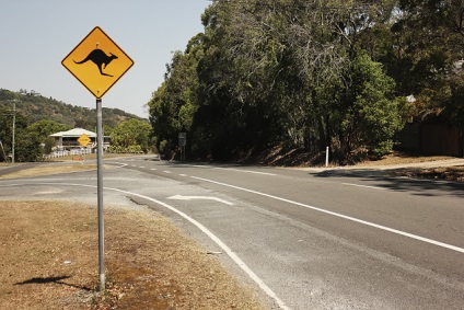 Semne rutiere în Australia cum ar fi mâncarea și călătoriile