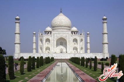 Puncte de atracție ale orașelor și templelor majore din India