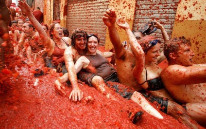 Фестиваль la tomatina