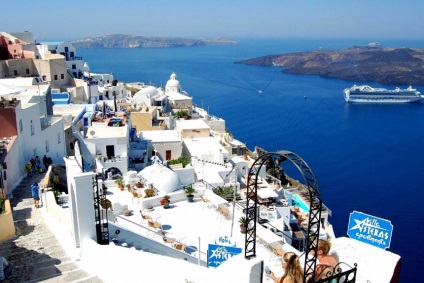 Fira - capitala insulei Santorini