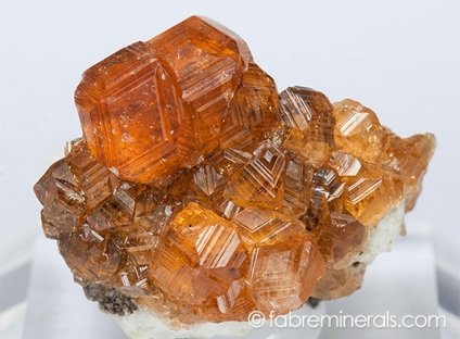 Hessonite piatră