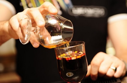 Vinul mulled este o rețetă simplă - cea mai delicioasă băutură alcoolică